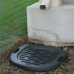 Aquascape Rainwater Harvesting Downspout Filter -pond shop aquascape downspout filter installed 600 94595.1665421617